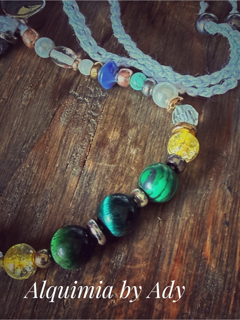 Malachite beaded handcrafted bracelet/ Empathy and abundance healing crystals - Picture 4 of 9